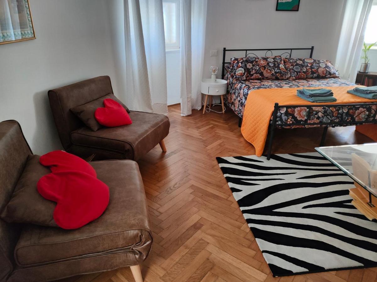 Volta 8 Rooms Triest Zewnętrze zdjęcie