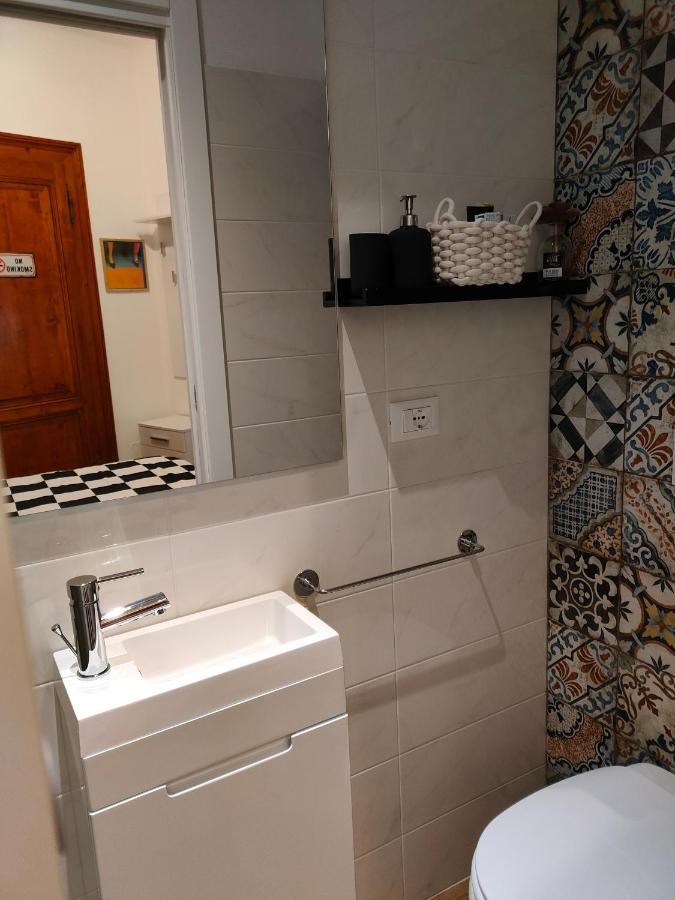 Volta 8 Rooms Triest Zewnętrze zdjęcie