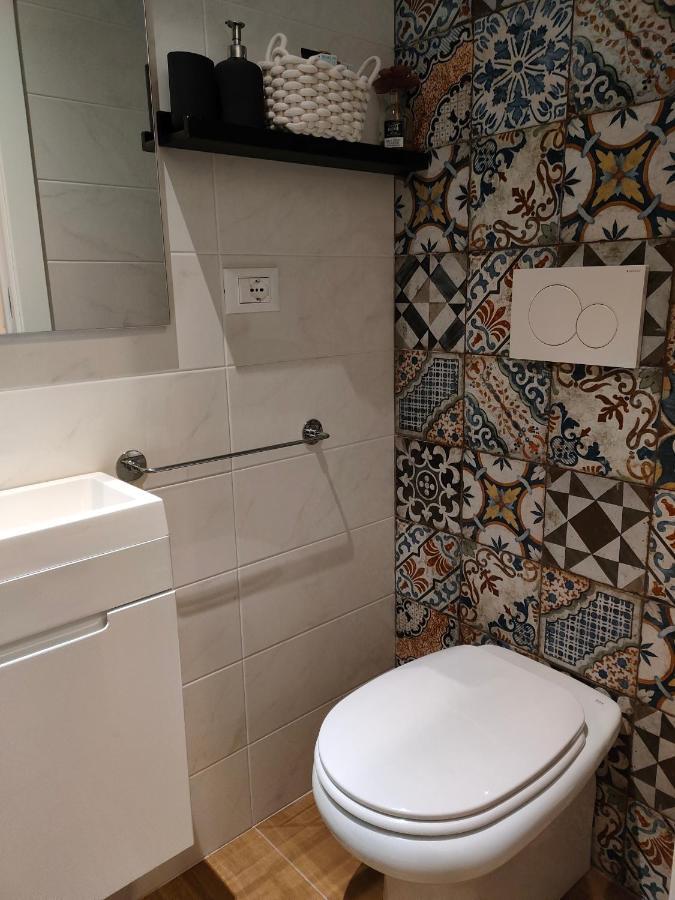 Volta 8 Rooms Triest Zewnętrze zdjęcie