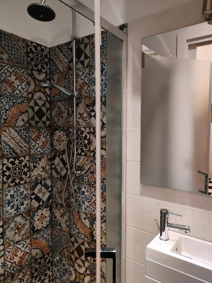 Volta 8 Rooms Triest Zewnętrze zdjęcie
