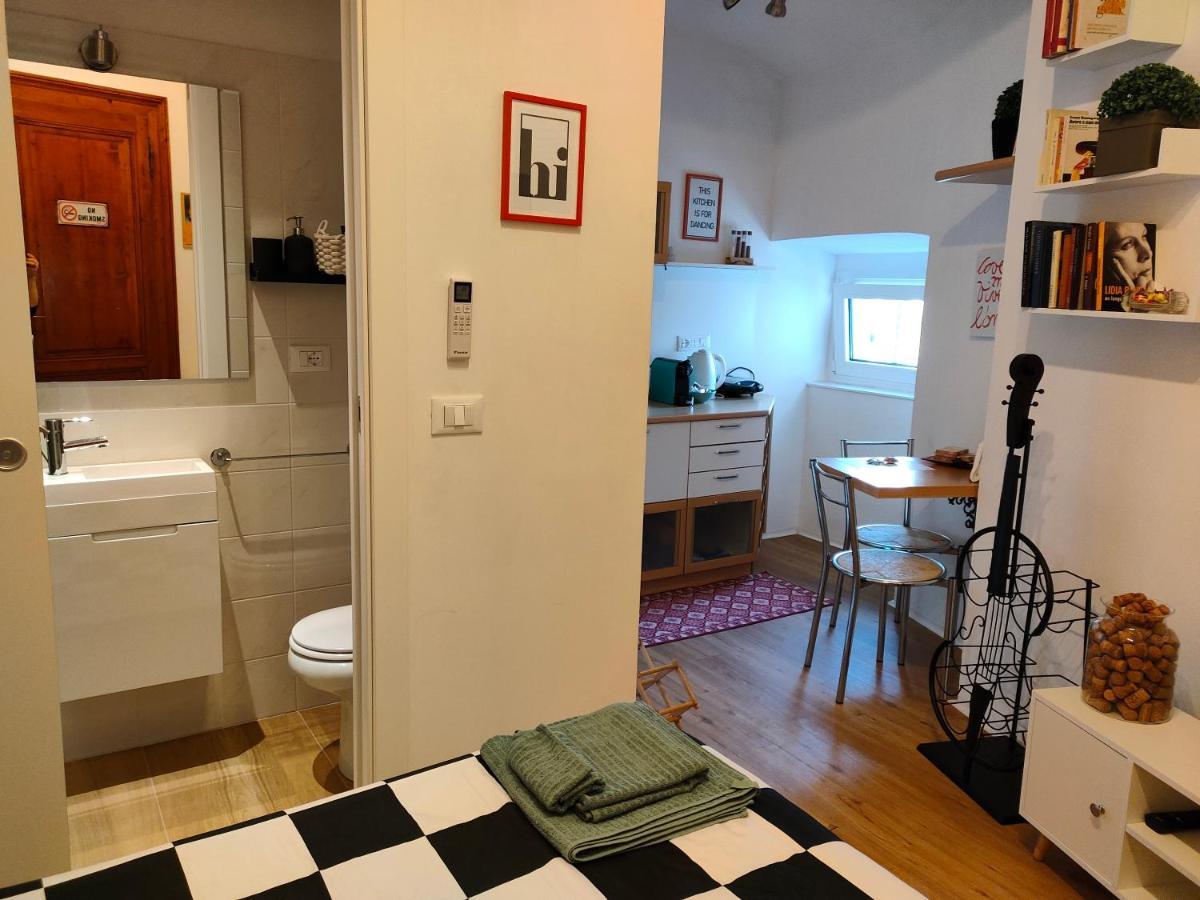 Volta 8 Rooms Triest Zewnętrze zdjęcie